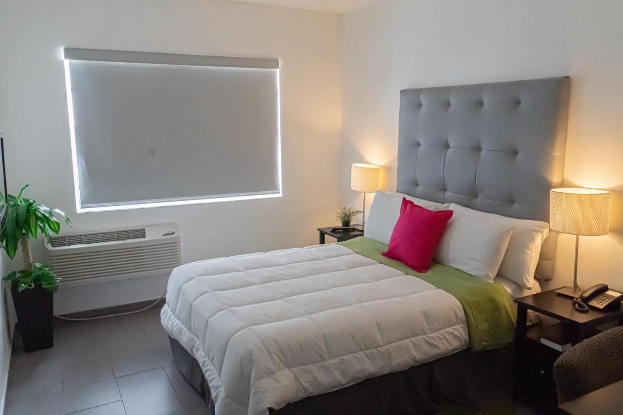 Boulevard Hotel - Miami Beach — Photos 3